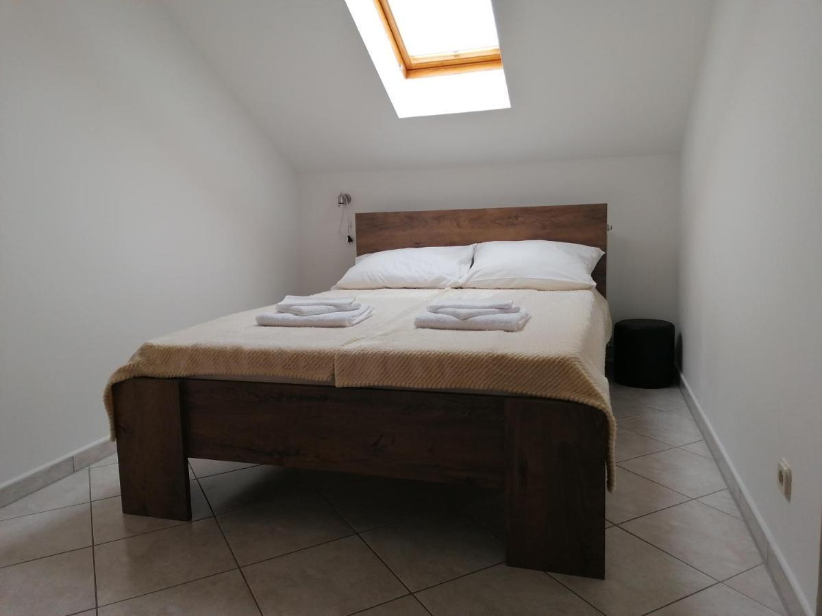 קרלובג Apartmani Stille מראה חיצוני תמונה