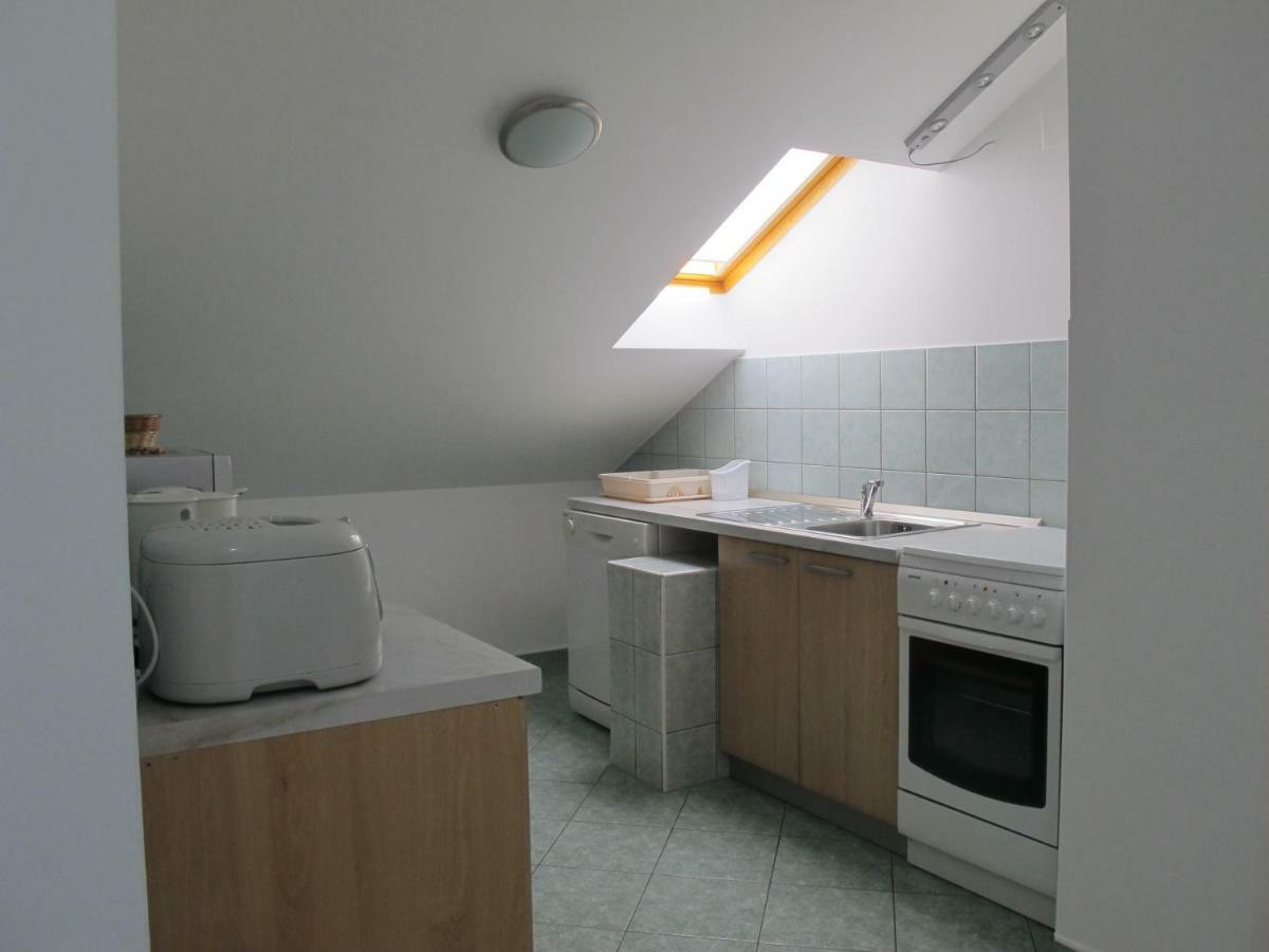 קרלובג Apartmani Stille מראה חיצוני תמונה